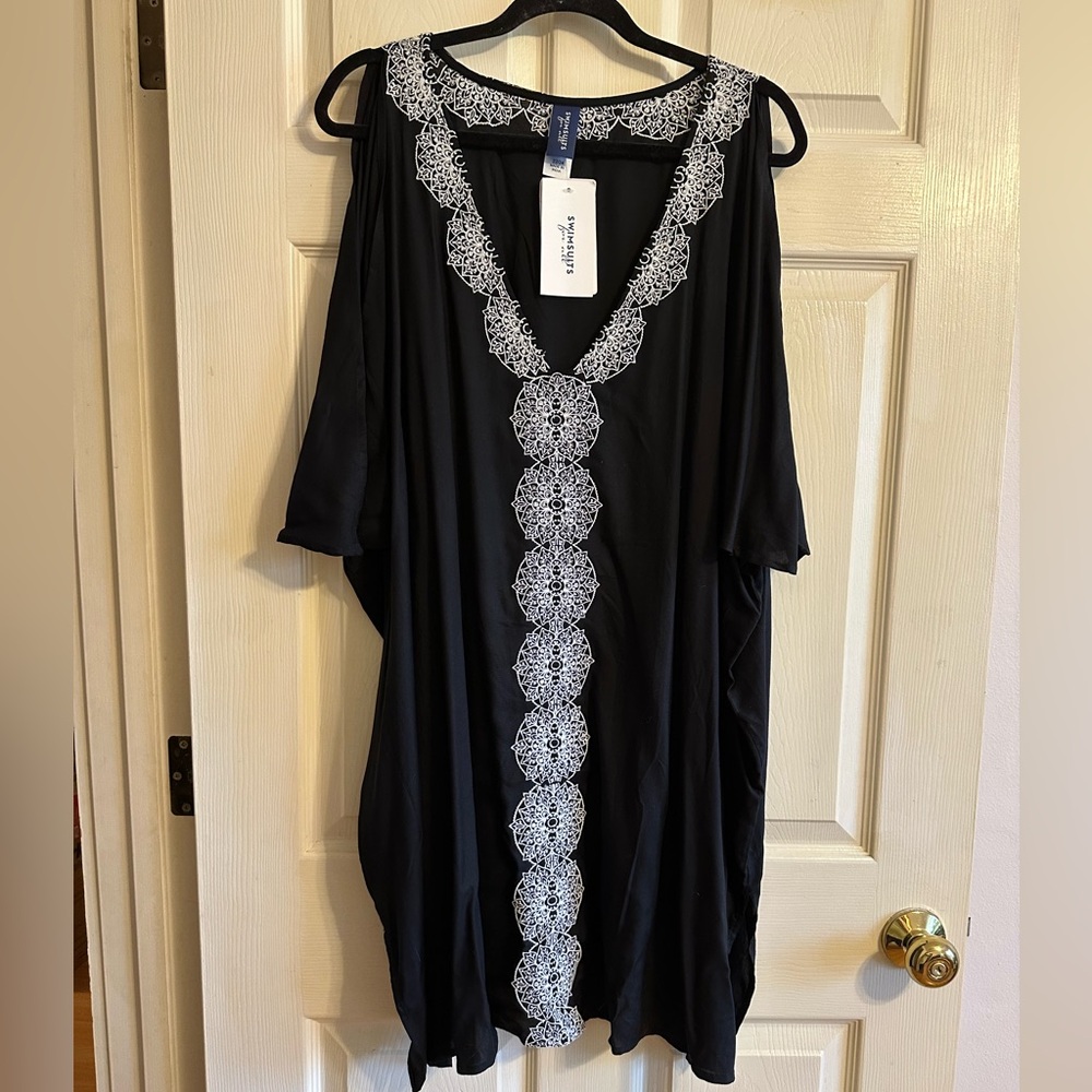 NWT Swimsuits For All Coverup